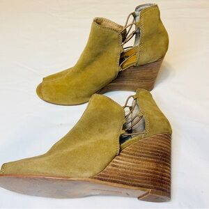 Lucky Brand Olive Green Suede Peep-Toe Lace-Up Wedge Booties